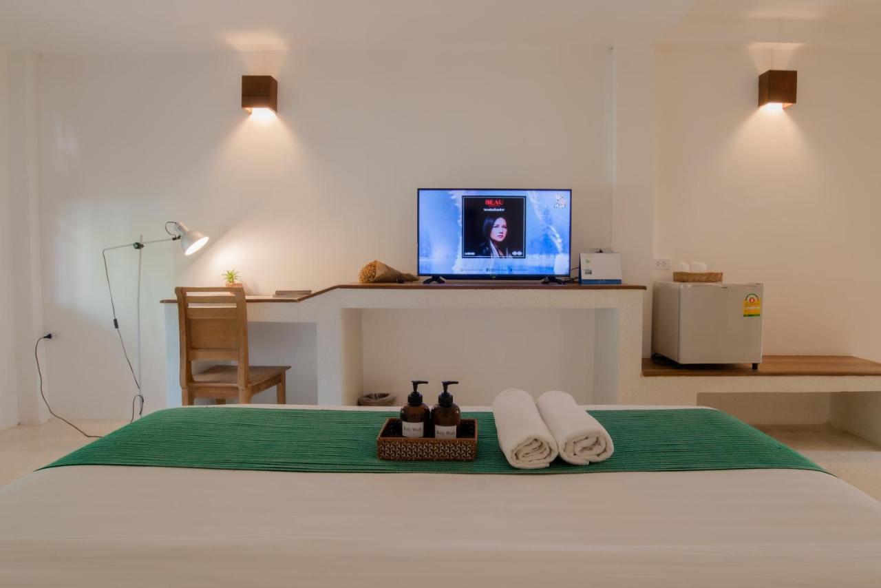 A Day In Phetchabun Bed & Breakfast エクステリア 写真